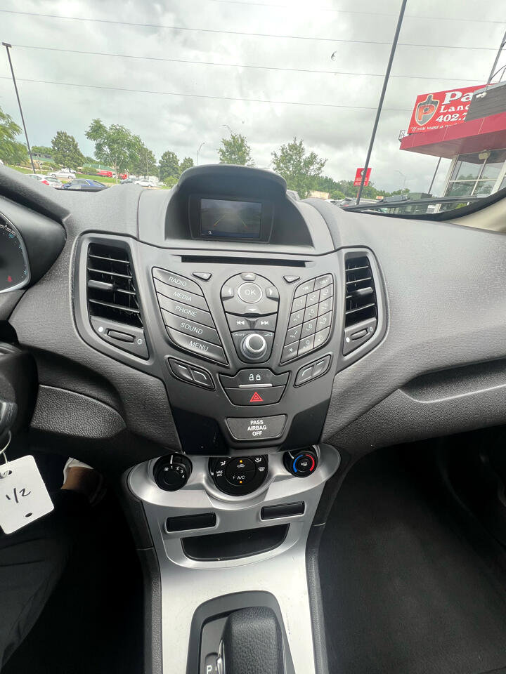 Used 2019 Ford Fiesta SE image 13