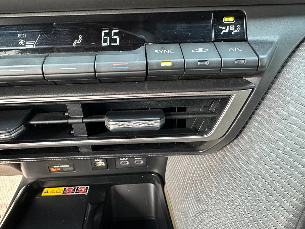 Used 2025 Toyota Camry SE w/ Multimedia Upgrade Package FWD image 18