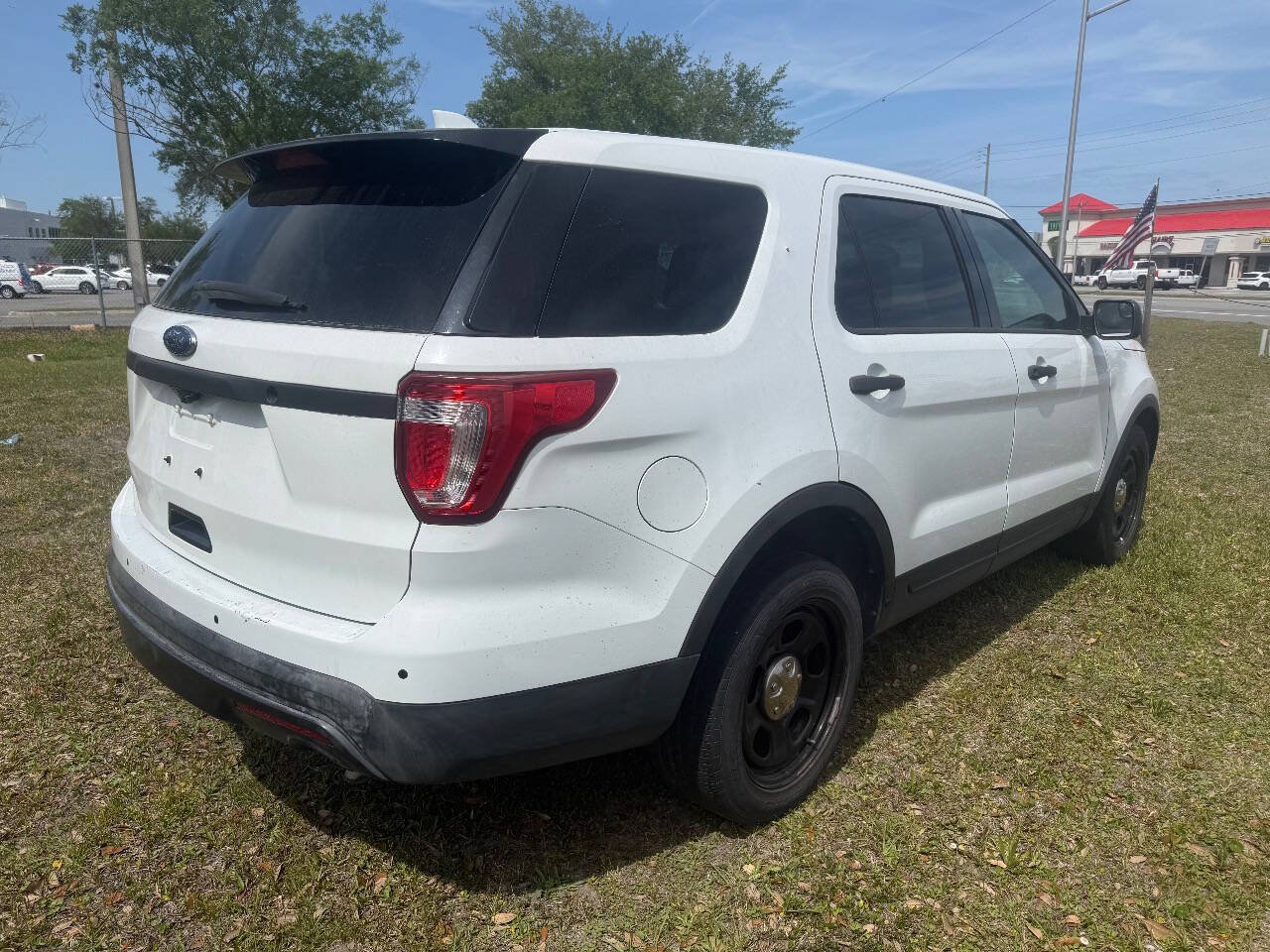 Used 2017 Ford Explorer 4WD Police Interceptor image 3