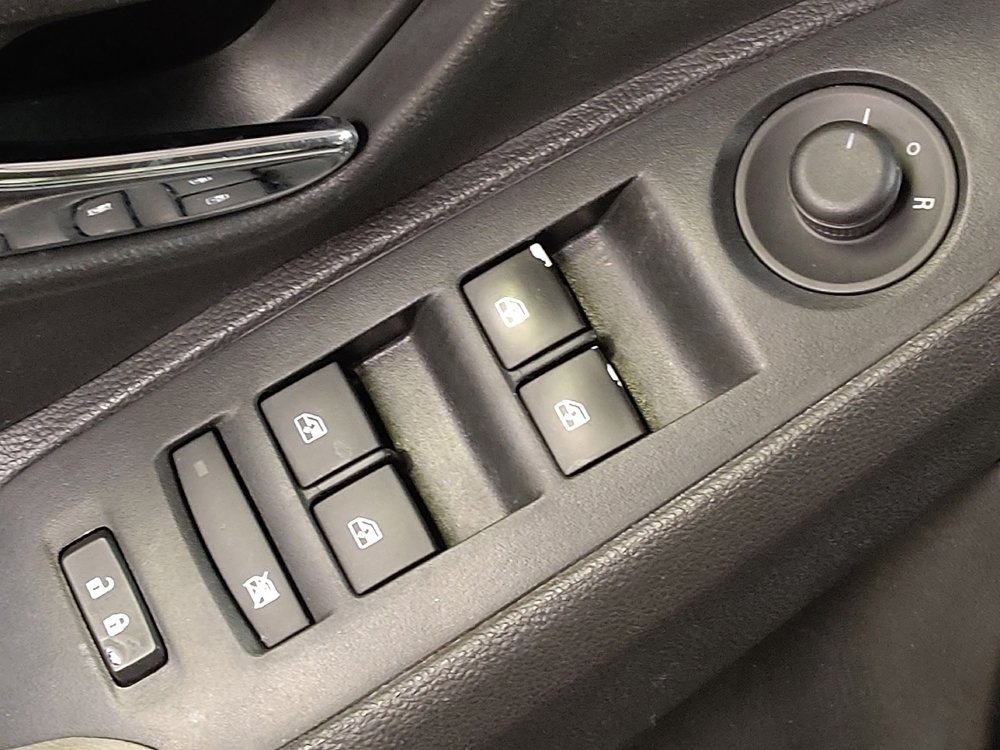Used 2020 Chevrolet Trax LS image 27
