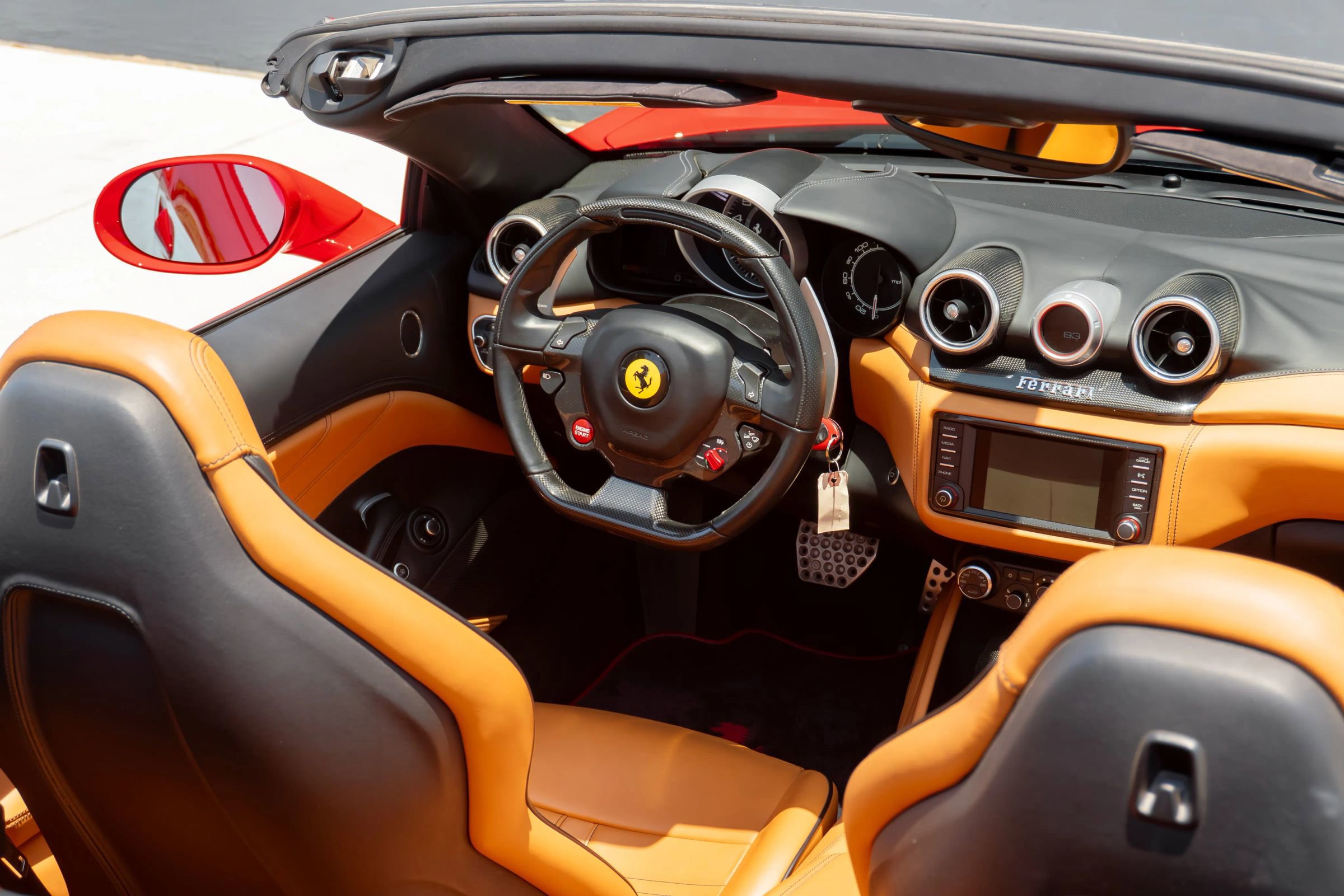 Used 2016 Ferrari California T RWD image 66