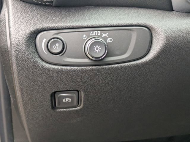 New 2026 Chevrolet Blazer LT image 12