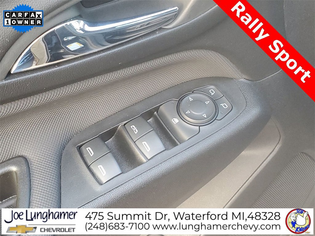 Used 2022 Chevrolet Equinox RS w/ RS Leather Package image 23