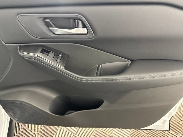 New 2026 Nissan Rogue SV AWD/4WD image 19