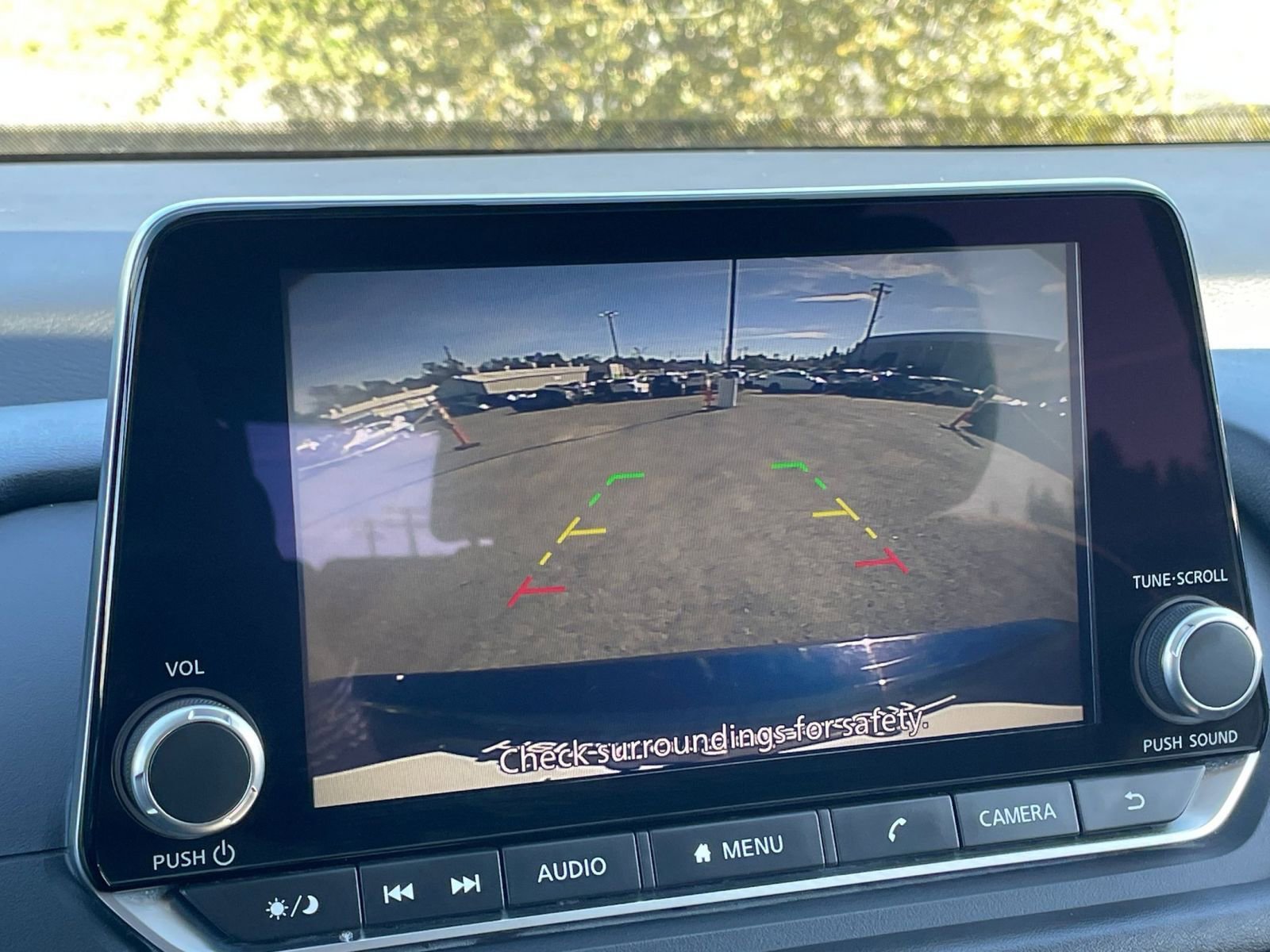 Used 2025 Nissan Rogue SV image 25