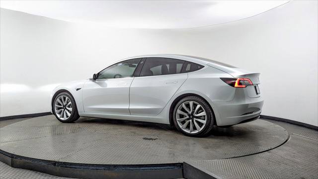 Used 2018 Tesla Model 3 Mid Range image 4
