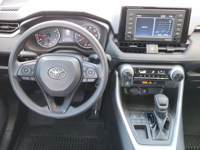 Used 2022 Toyota RAV4 LE image 21