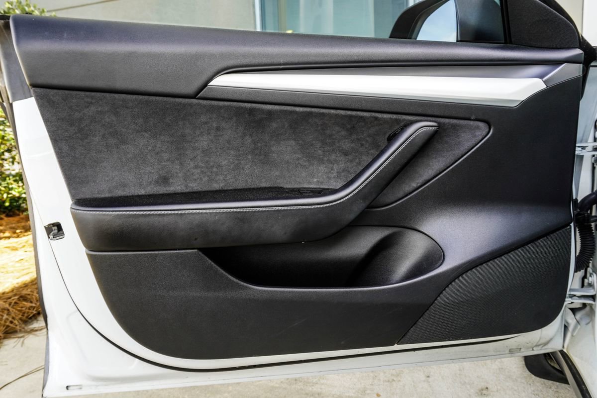 Used 2021 Tesla Model 3 Performance image 30