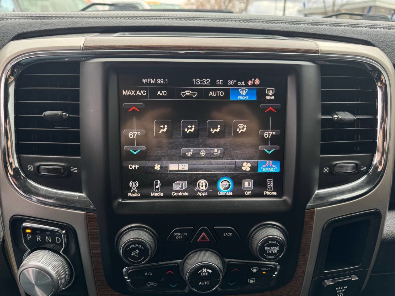 Used 2017 RAM 1500 Laramie image 24