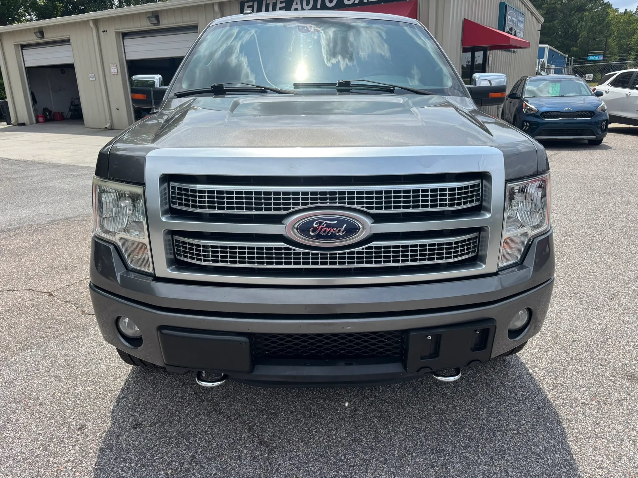 Used 2012 Ford F150 Platinum AWD/4WD image 4