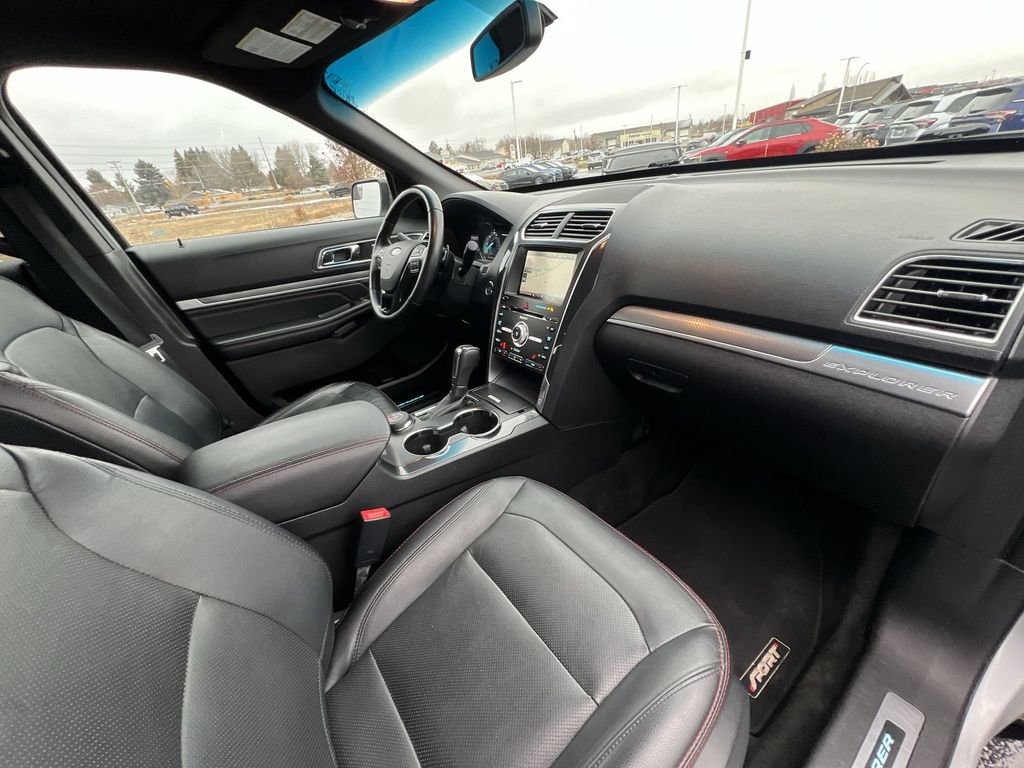 Used 2016 Ford Explorer Sport image 29