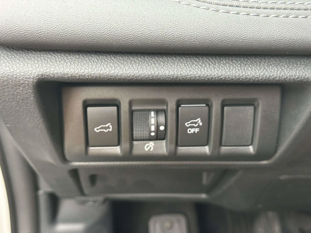 Used 2023 Subaru Outback Limited AWD/4WD image 29