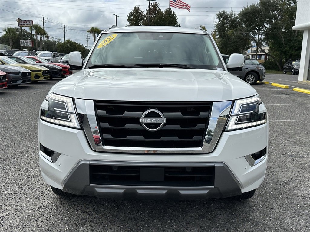 Used 2023 Nissan Armada SL w/ Captain's Chairs Package image 4