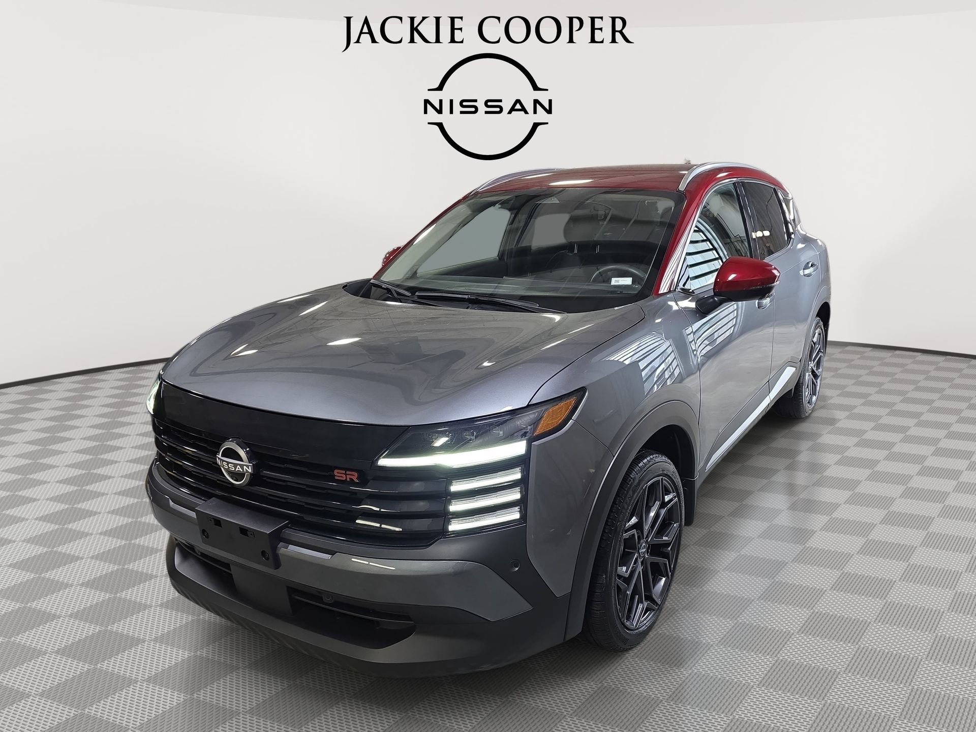 Used 2025 Nissan Kicks SR FWD image 1