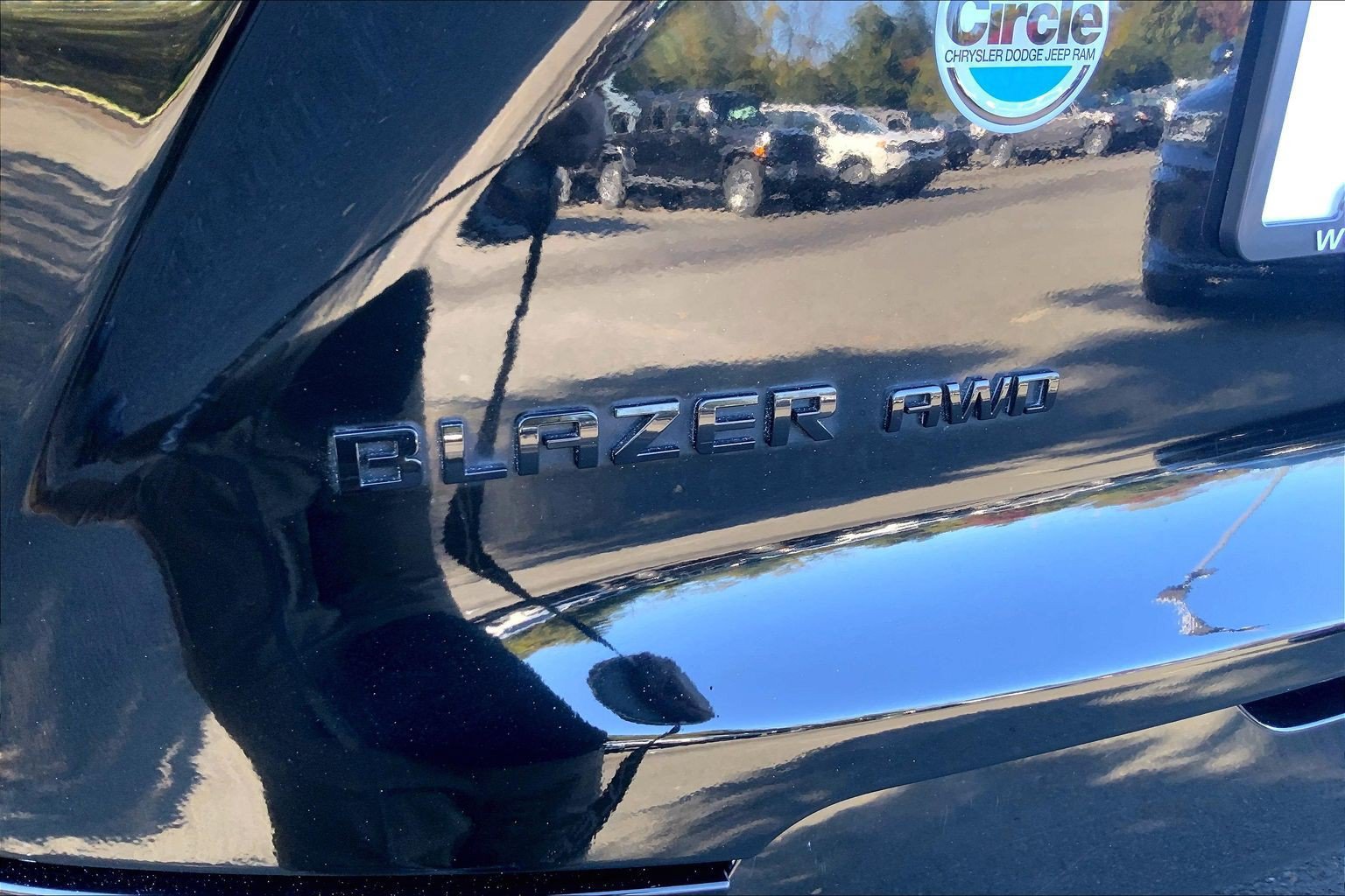 Used 2019 Chevrolet Blazer Premier w/ Sun and Wheels Package AWD/4WD image 27