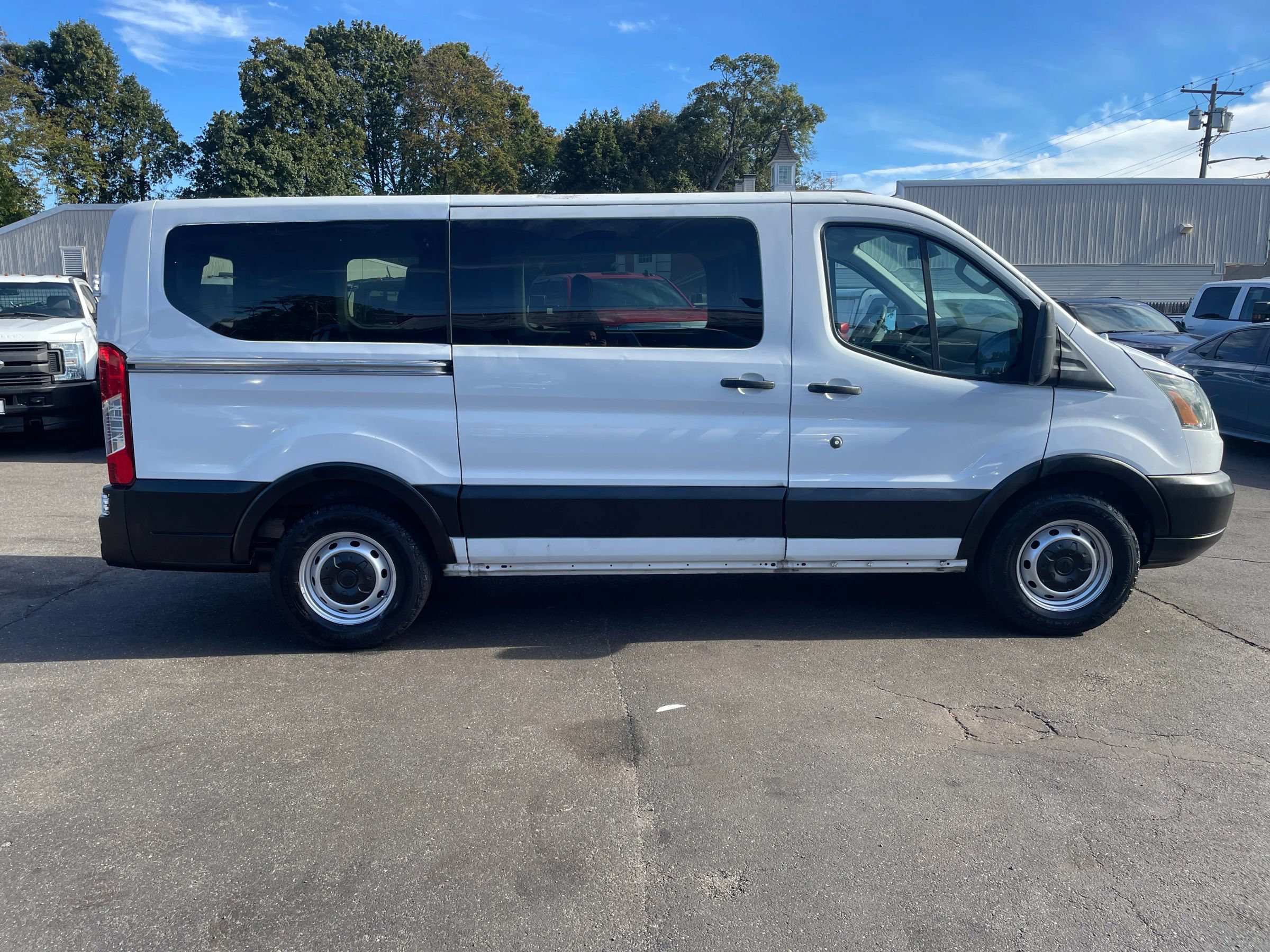 Used 2017 Ford Transit 150 130 Low Roof Wagon RWD image 6
