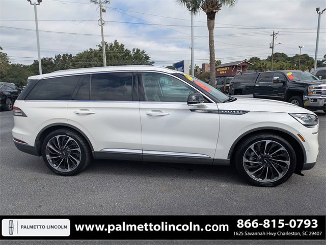 Used 2020 Lincoln Aviator Reserve w/ Equipment Group 201A image 3
