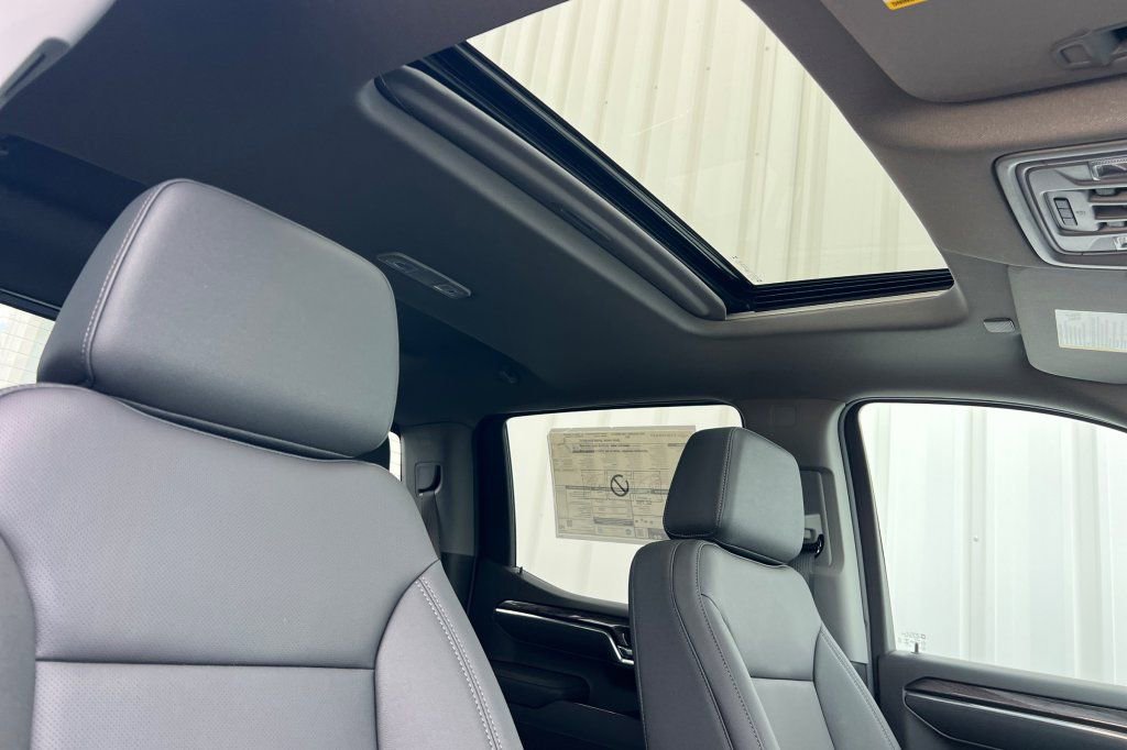 New 2026 Chevrolet Silverado 1500 LTZ w/ LTZ Premium Package AWD/4WD image 12