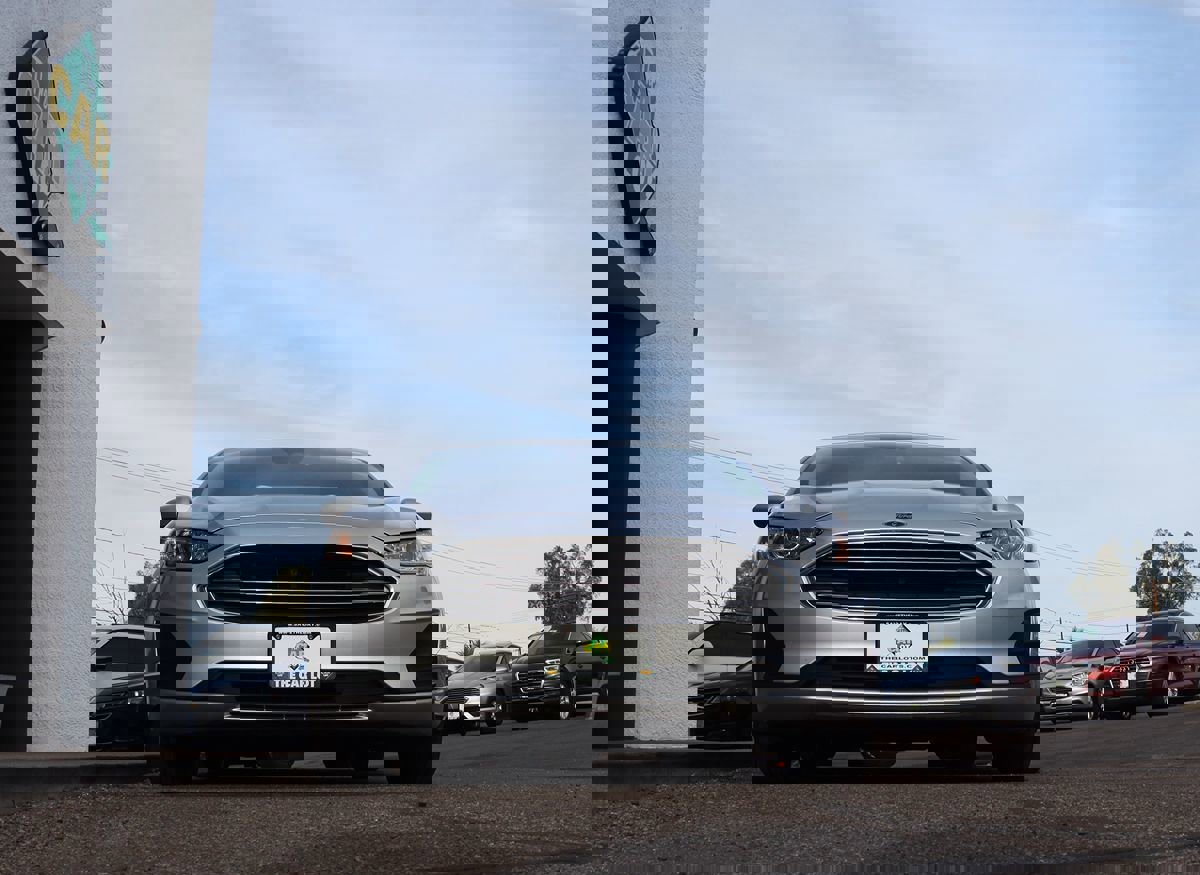 Used 2019 Ford Fusion SE image 17