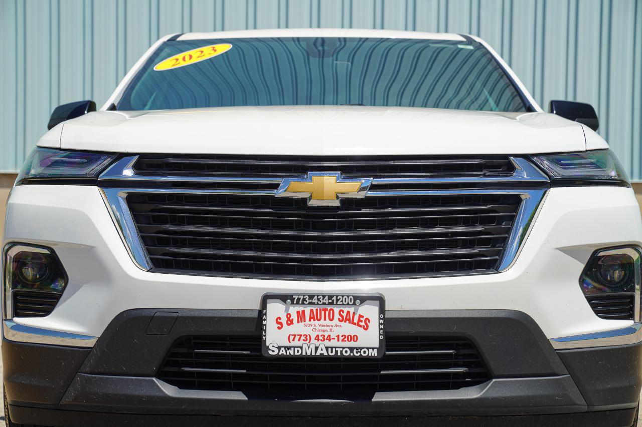 Used 2023 Chevrolet Traverse LS AWD/4WD image 7