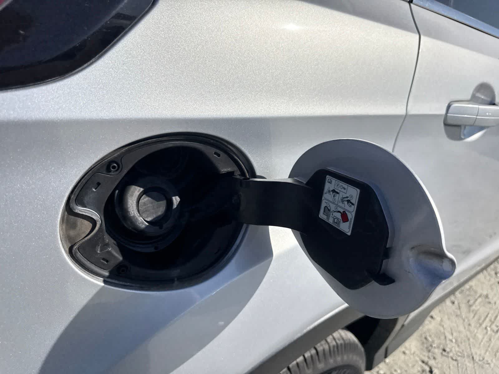 Used 2018 Ford Escape SE FWD image 15