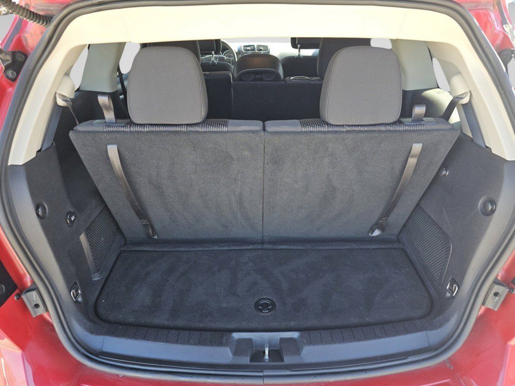 Used 2017 Dodge Journey SE w/ Flexible Seating Group image 24
