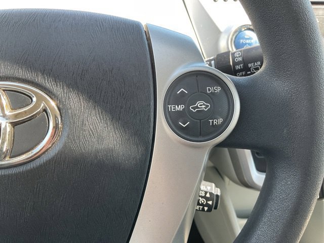 Used 2012 Toyota Prius V Three FWD image 21