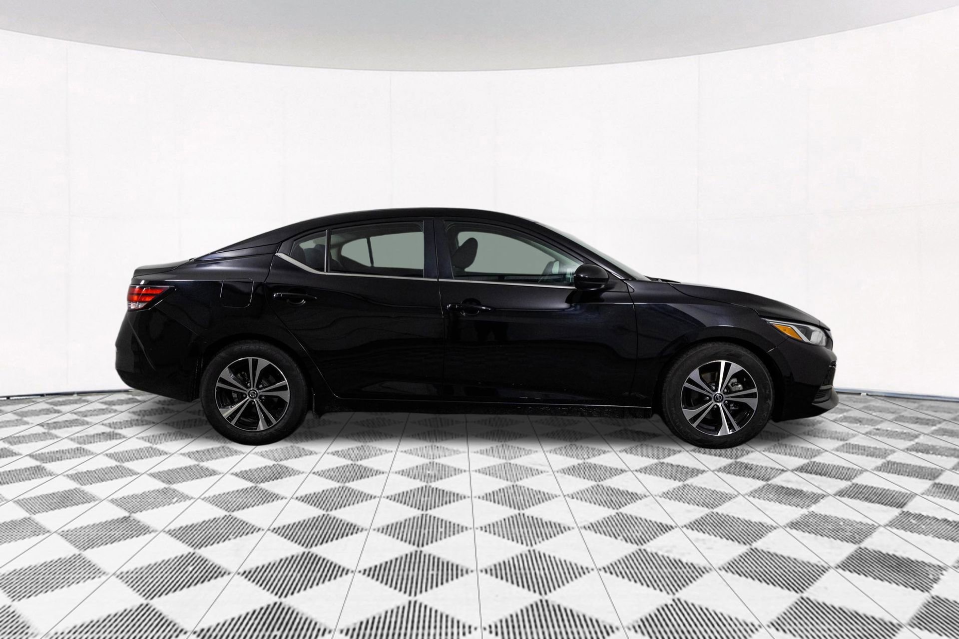 Used 2023 Nissan Sentra SV image 16