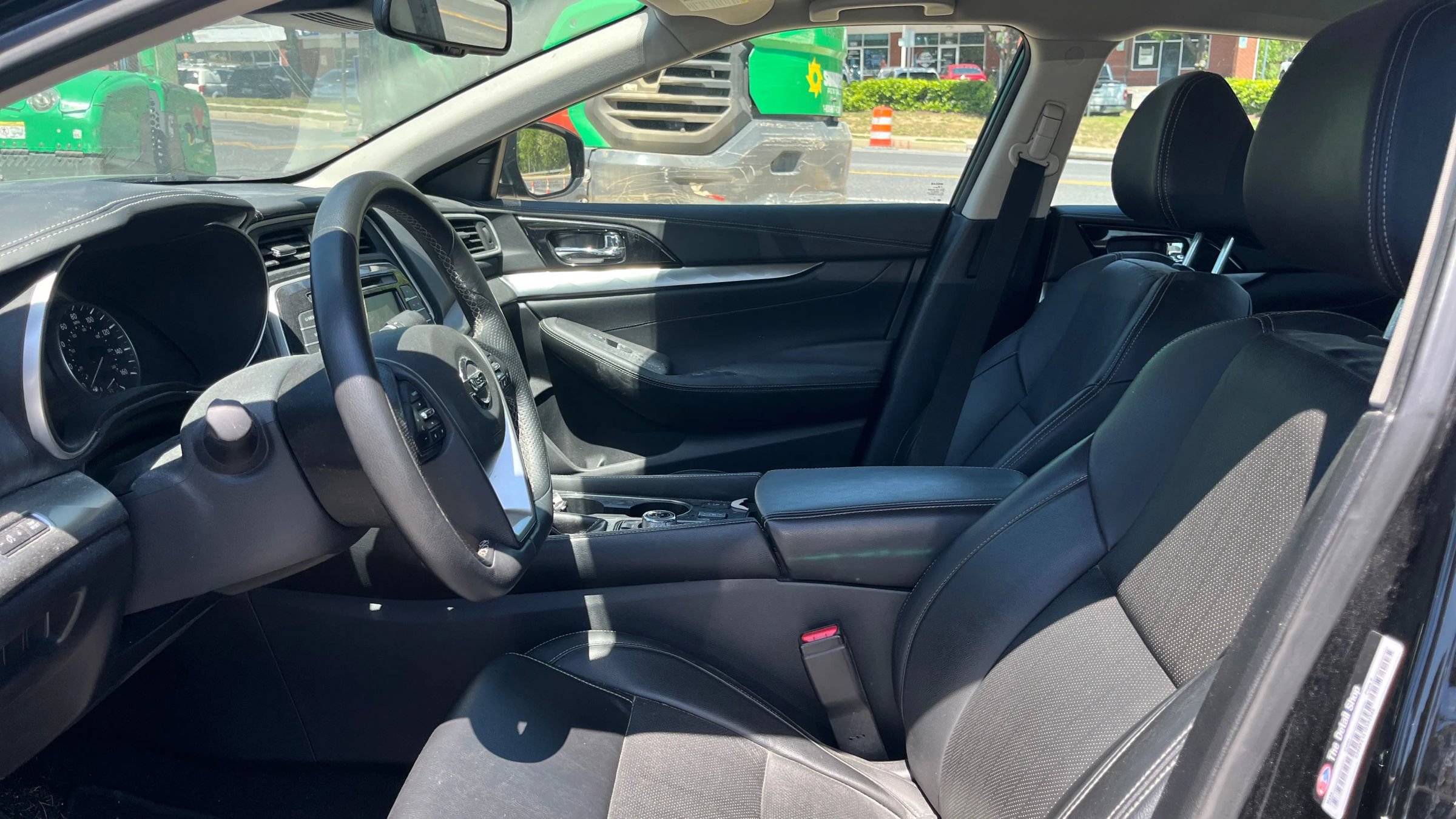 Used 2020 Nissan Maxima 3.5 SV w/ Floor Mat Group FWD image 9