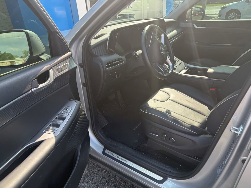 Used 2025 Hyundai Palisade Limited FWD image 5