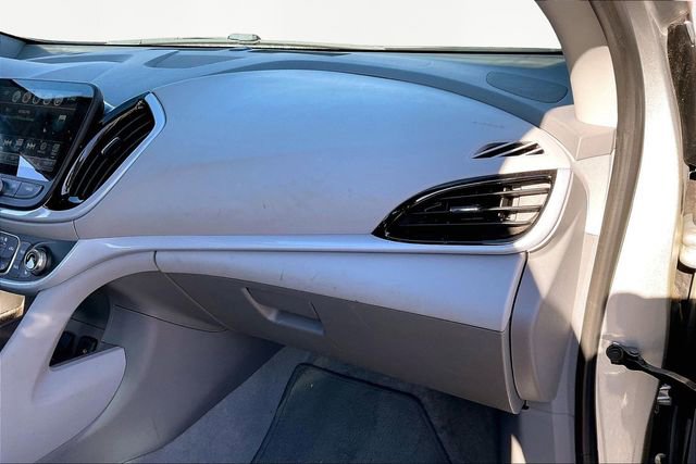 Used 2017 Chevrolet Volt LT w/ Comfort Package image 18