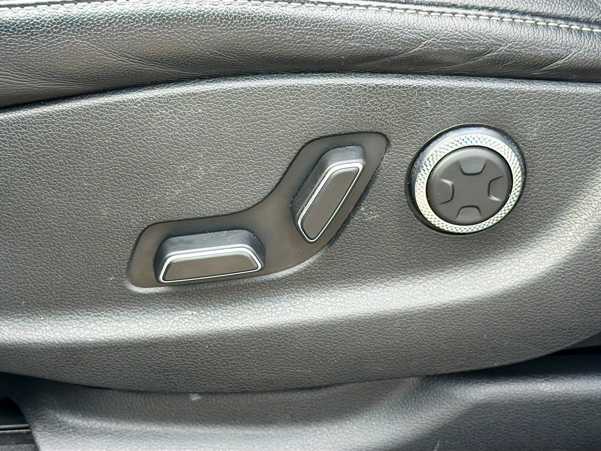 Used 2024 Genesis GV80 3.5T image 26