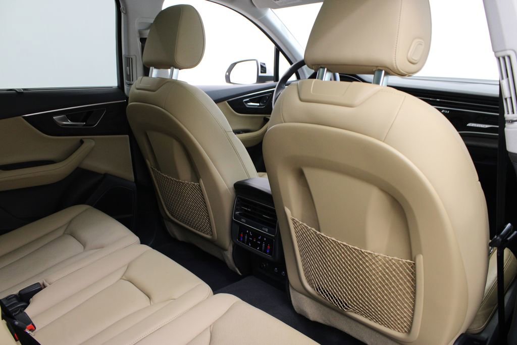 Used 2023 Audi Q7 2.0T Premium Plus w/ Premium Plus Package image 23