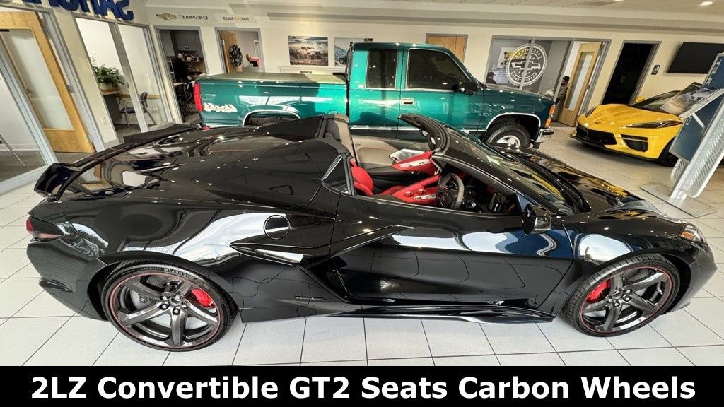 New 2026 Chevrolet Corvette E-Ray image 2