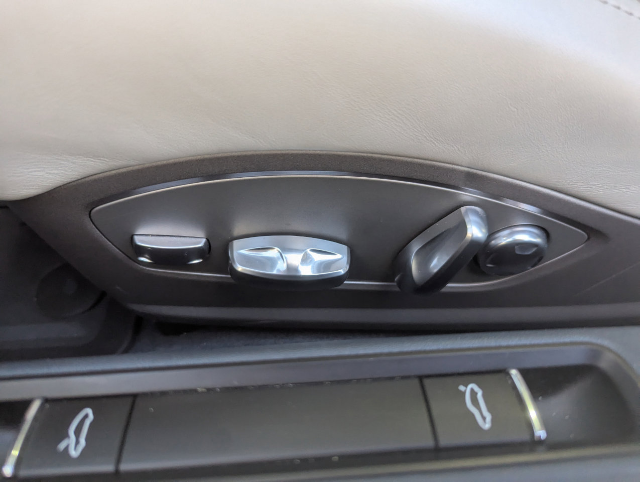 Used 2017 Porsche 911 Carrera S image 18