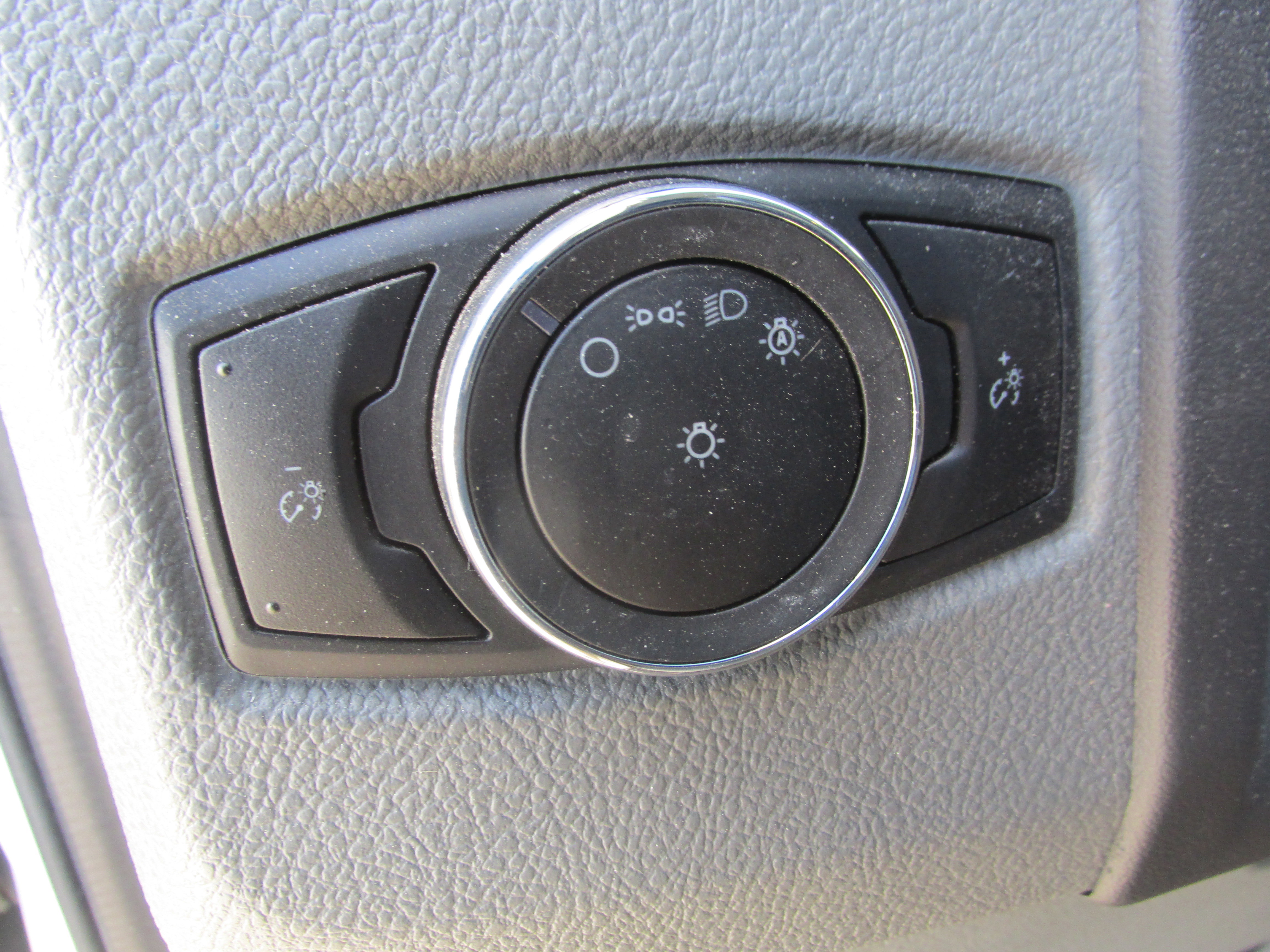 Used 2024 Ford E-350 and Econoline 350 Super Duty w/ Power Windows & Locks Group RWD image 27