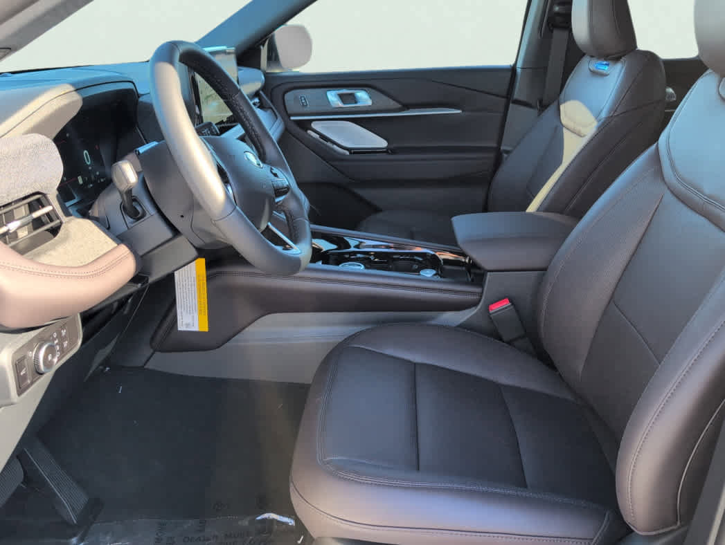 New 2025 Ford Explorer Platinum image 9