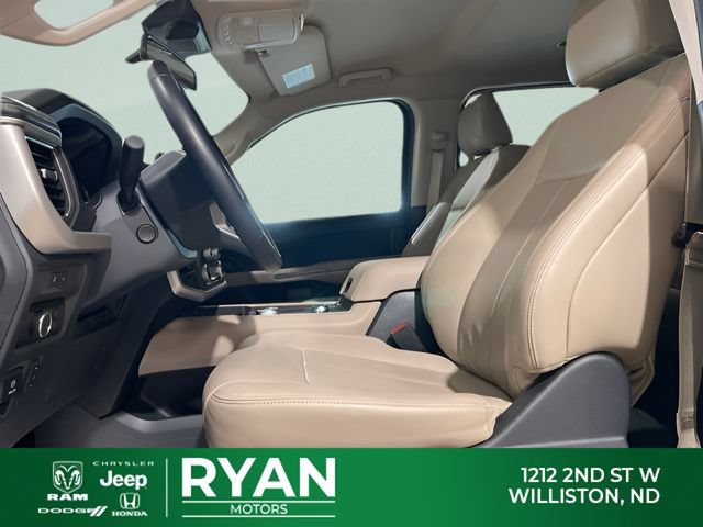Used 2024 Ford Expedition Max XLT AWD/4WD image 50