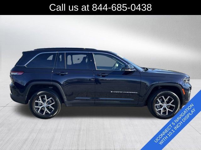 Certified 2024 Jeep Grand Cherokee Limited w/ Luxury Tech Group II image 4