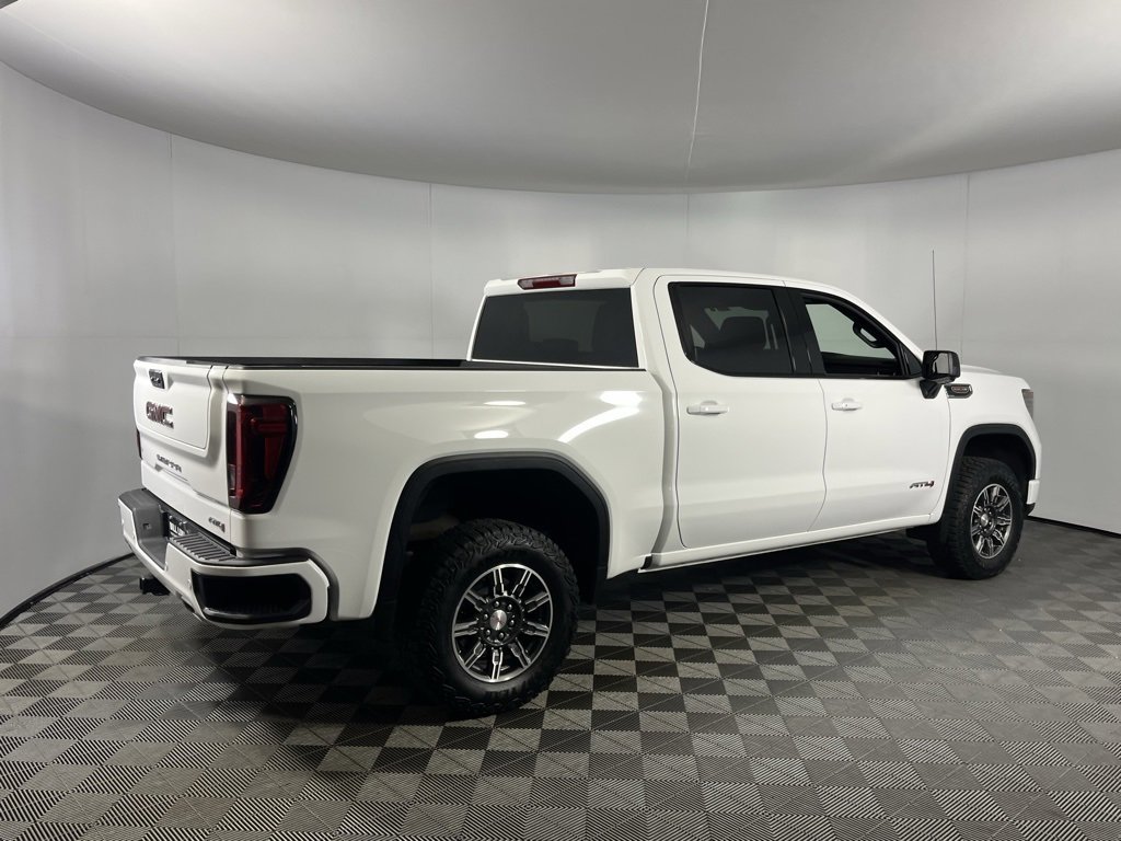 Used 2025 GMC Sierra 1500 AT4 image 7
