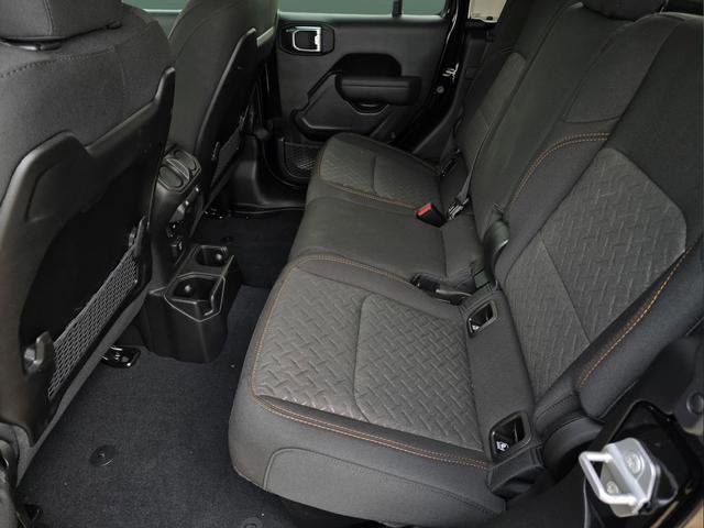 New 2026 Jeep Gladiator Mojave image 12