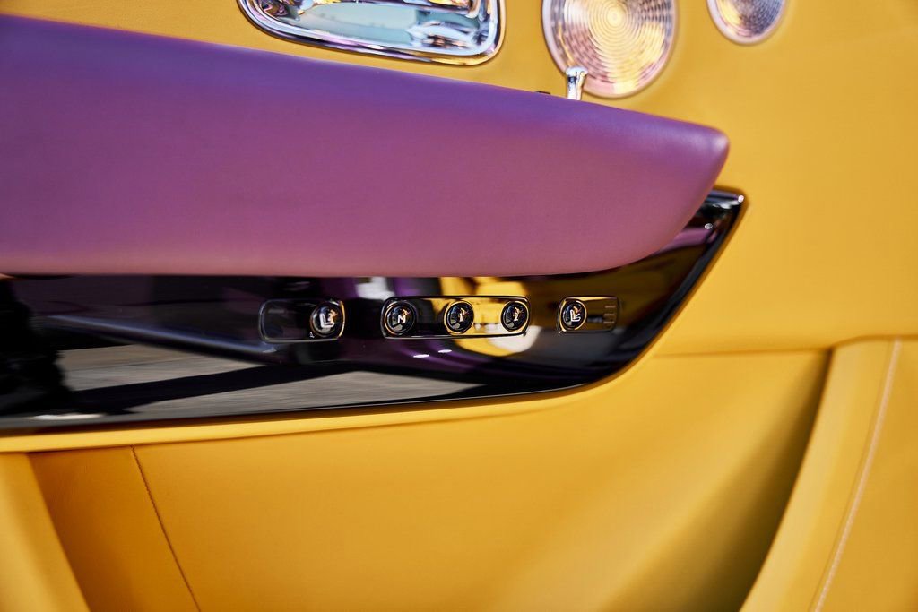 Used 2025 Rolls-Royce Cullinan image 38