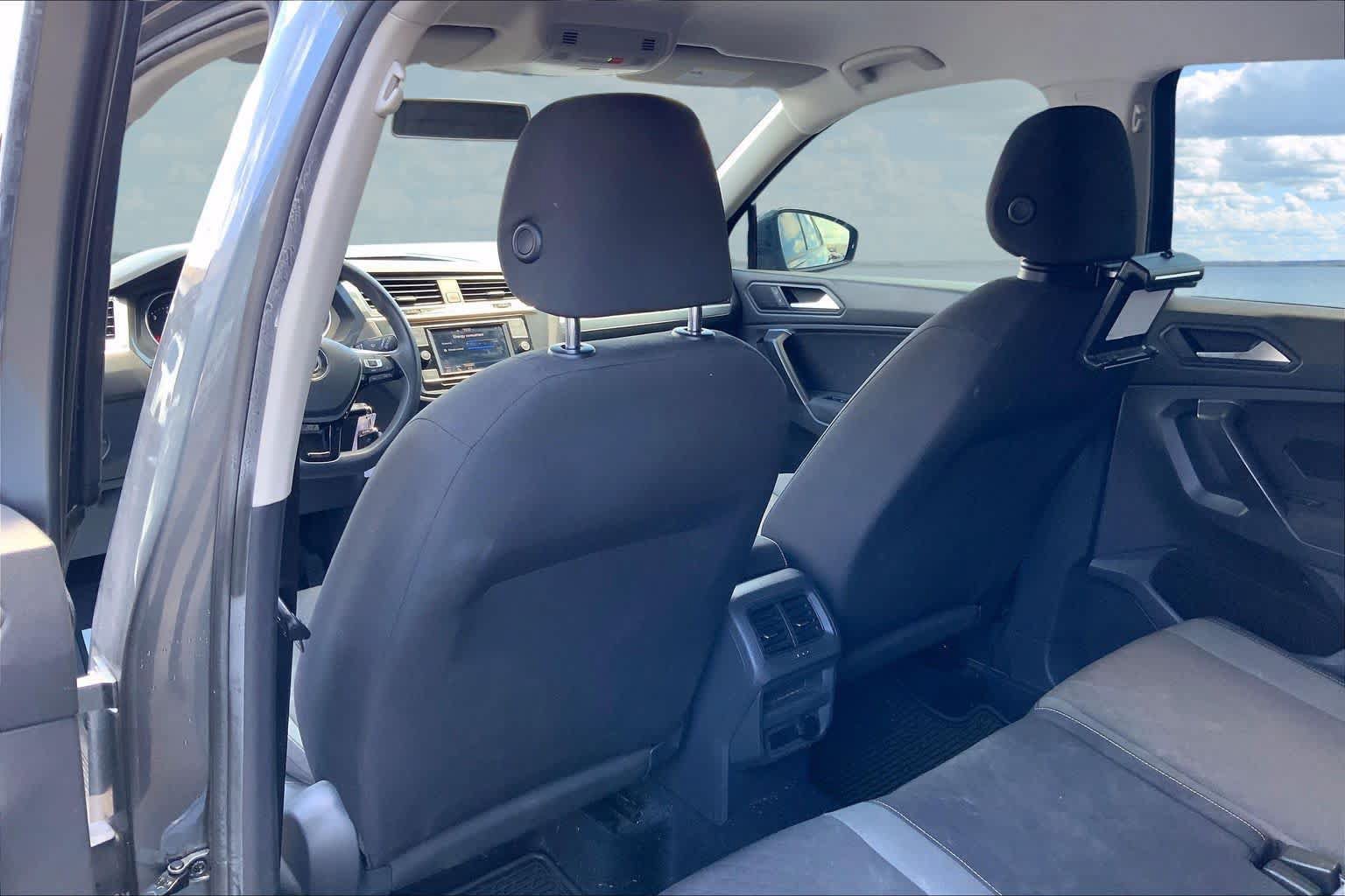 Used 2021 Volkswagen Tiguan S FWD image 12