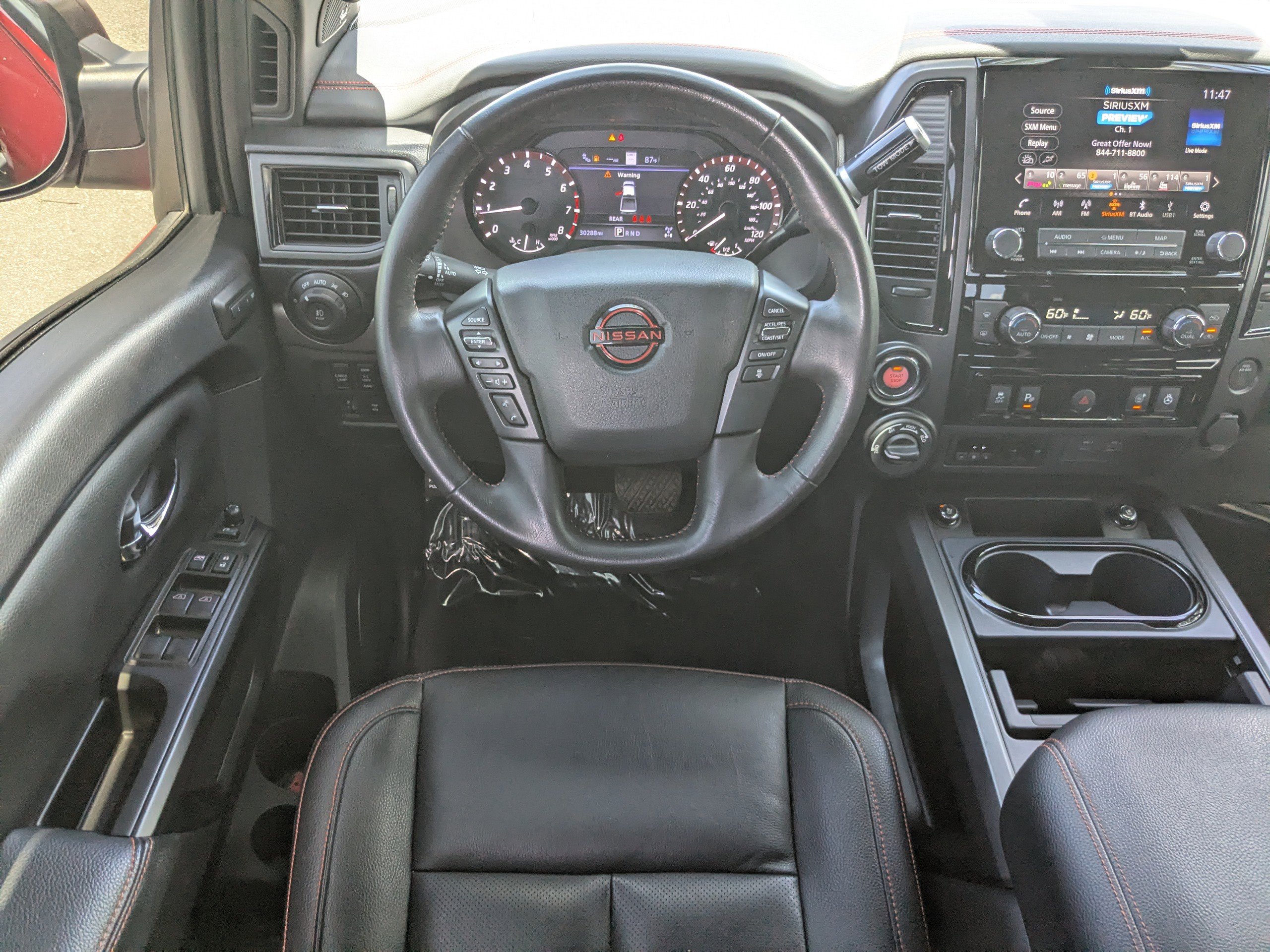 Used 2024 Nissan Titan PRO-4X w/ Pro-4x Convenience Package AWD/4WD image 18