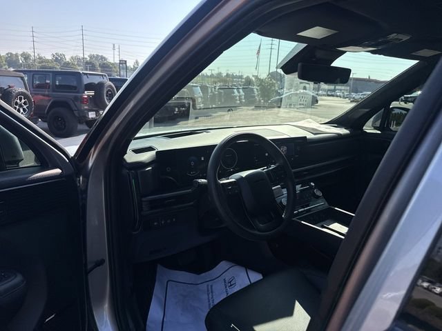 Used 2024 Hyundai Santa Fe Calligraphy FWD image 14