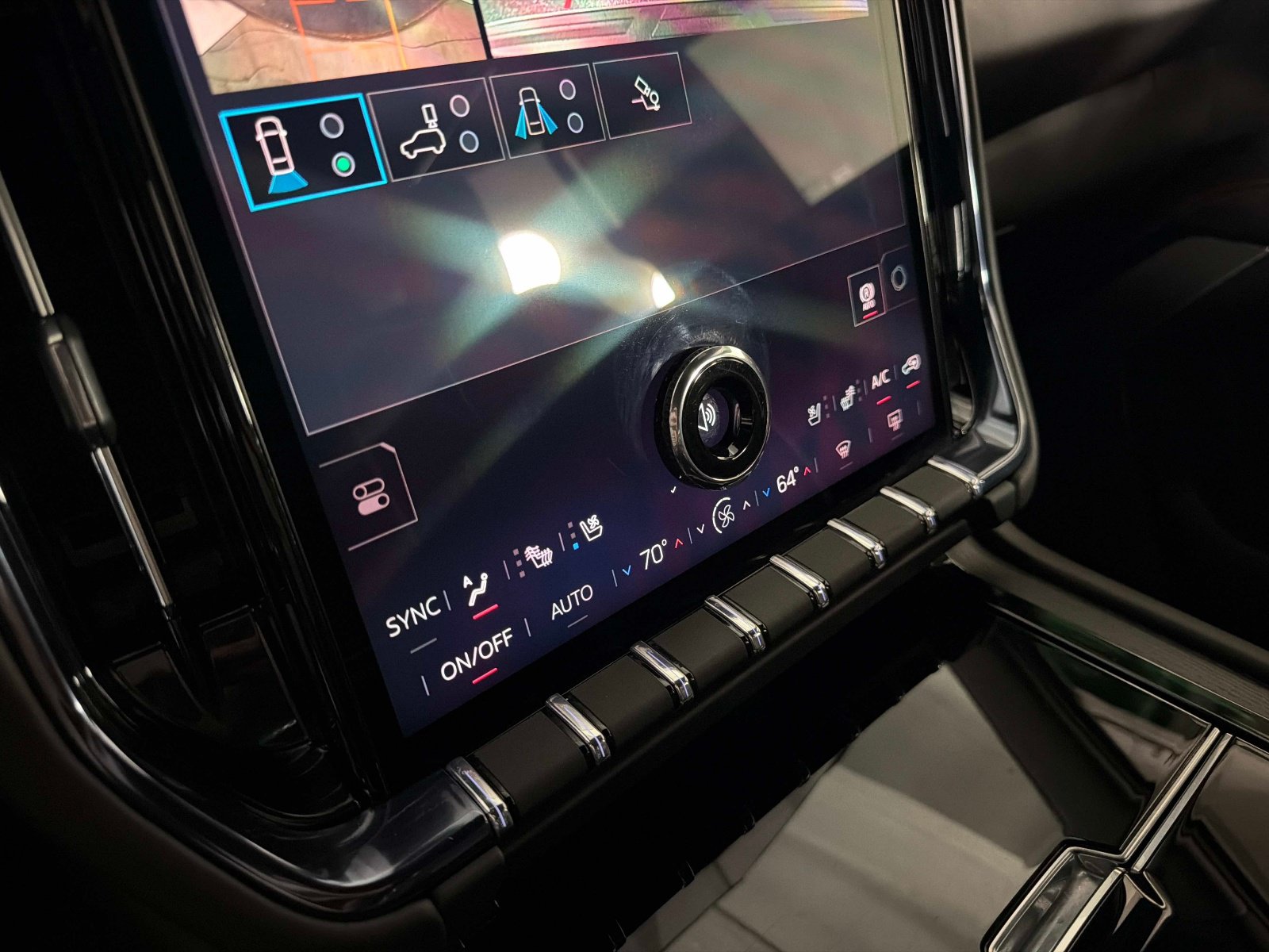 Used 2026 GMC Yukon XL AT4 Ultimate AWD/4WD image 45