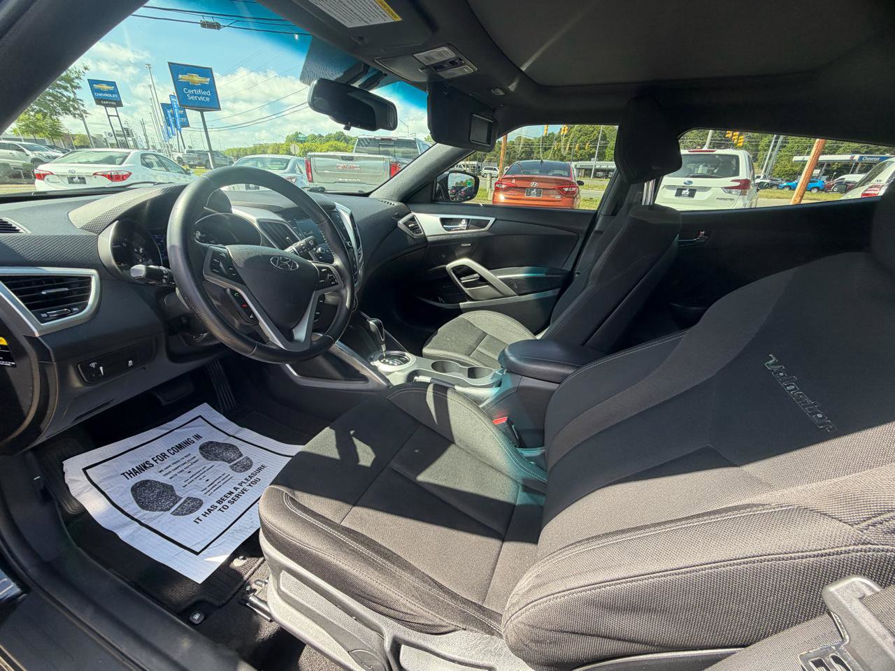 Used 2017 Hyundai Veloster Value Edition image 24