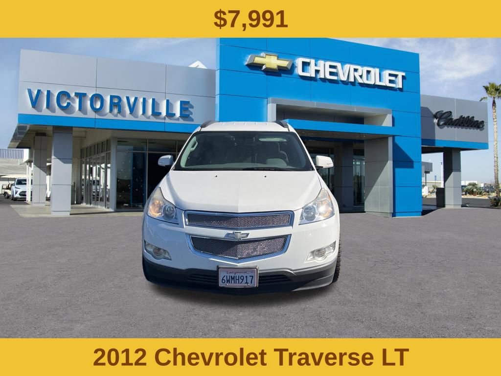 Used 2012 Chevrolet Traverse LT FWD image 2