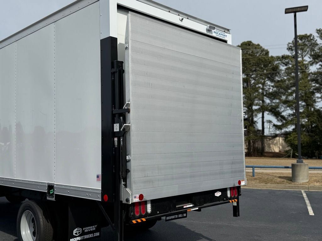 New 2026 Ford F550 2WD Regular Cab Super Duty image 5