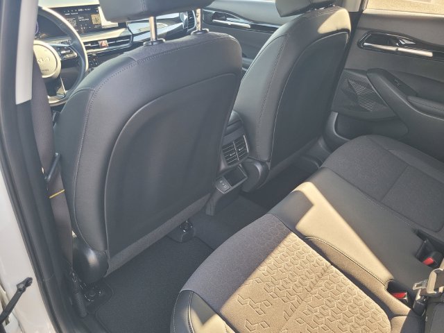 Used 2026 Kia Seltos S FWD image 12